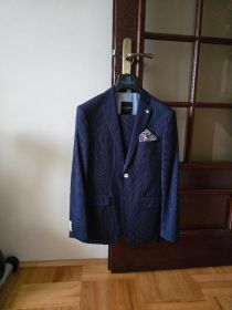 Garnitur młodzieżowy