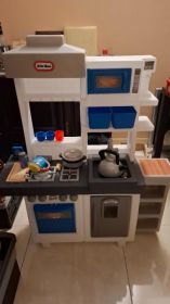 Sprzedam kuchnię firmy Little Tikes