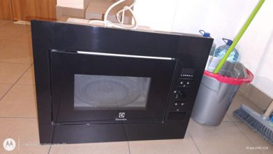 Sprzedam piekarnik i mikrofale do zabudowy