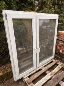 Sprzedam okna widoczne na zdjęciu . po...