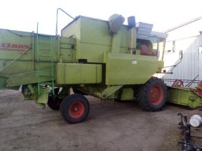 Claas dominator 85