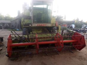 Claas dominator 85