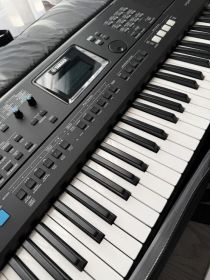 Zestaw Keyboard YAMAHA PSR-E473 w bardzo dobrym stanie