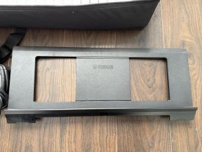 Zestaw Keyboard YAMAHA PSR-E473 w bardzo dobrym stanie