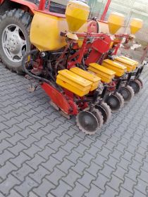 Sprzedam siewnik do kukurydzy