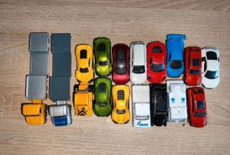 Samochodziki metalowe