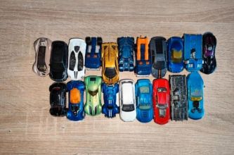 Samochodziki metalowe