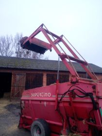 Frez do paszowozu włoski