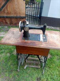 Sprzedam maszynę do szycia