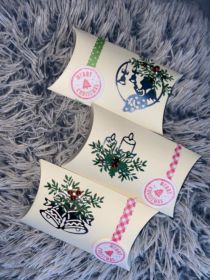 Małe pudełka świąteczne