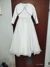 Sprzedam sukienkę komunijną oraz garnitur komunijny !