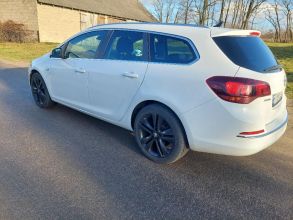 Opel Astra J 1.6 136KM. 2015 ROK