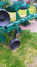 Sprzedam pług obrotowy 3 skibowy