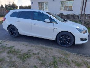 Opel Astra J 1.6 136KM. 2015 ROK