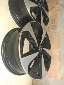 Felgi aluminiowe 16″ do Nissana – komplet