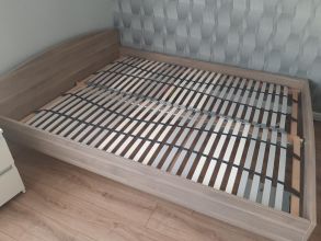 Sprzedam łóżko 160x200 z materacem