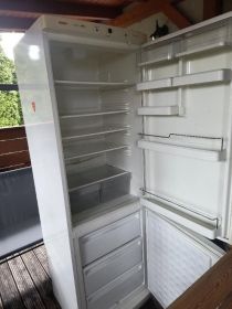 Sprzedam za 150 zł lodówkę Bosch