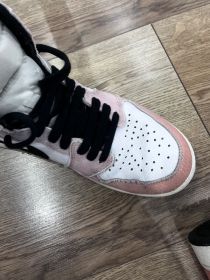 Air Jordan 1 Retro High OG Skyline