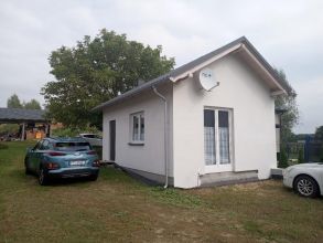 Sprzedam działkę 32ary z domem 31m.