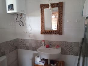 Sprzedam działkę 32ary z domem 31m.