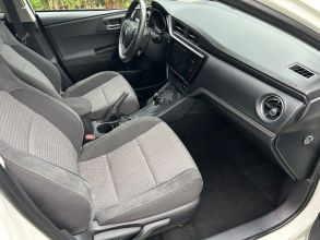 Do sprzedania Toyota Auris 1,8 benzyna hybryda