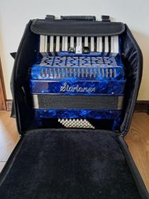 Akordeon Startone Maja 48