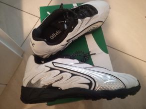 Oryginalne buty, korki