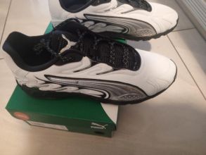 Oryginalne buty, korki