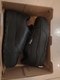 Oryginalne buty, korki