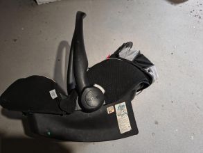 Fotelik samochodowy - nosidełko Recaro + dwie bazy ISOFIX