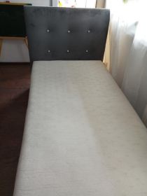 Łóżko jednoosobowe