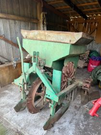 Sprzedam sadzarkę czeską