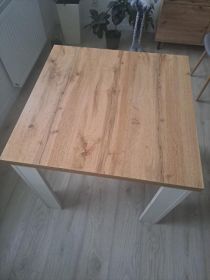 Tanio sprzedam stół