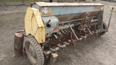 Sprzedam siewnik poznaniak nowego typu