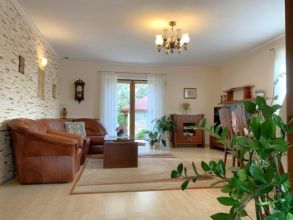 Dom i lokal na sprzedaż k. koła