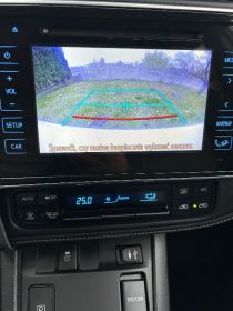 Sprzedam Toyota Auris 1,8 benzyna hybryda