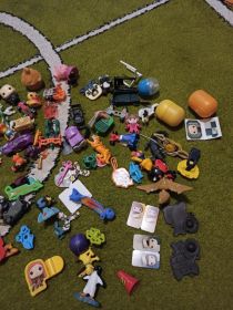 Postacie z Kinder jajek i nie tylko nowe