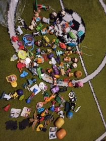 Postacie z Kinder jajek i nie tylko nowe