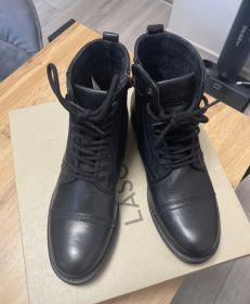 Nowe buty męskie lasocki