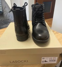 Nowe buty męskie lasocki