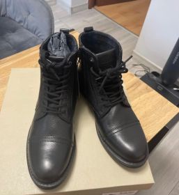 Nowe buty męskie lasocki