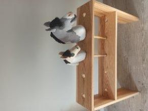 Stolik pod hobby horsy