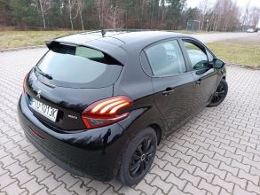 Peugeot 208 2016r. 1,6 Blue-HDi 100km