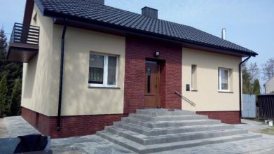 Elewacje,Docieplenia,Podbitki Bud-Max