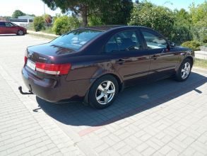 Hyundai sonata