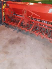 Sprzedam siewnik poznaniak na docisku 1988r