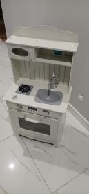 Kuchnia drewniana dla dziecka