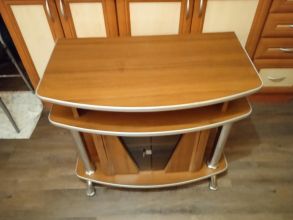 Sprzedam stolik pod telewizor stan...