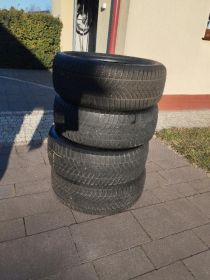 Opony zimowe Dunlop 215/ 55 R17