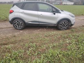 Sprzedam Renault Captur benzyna 2014